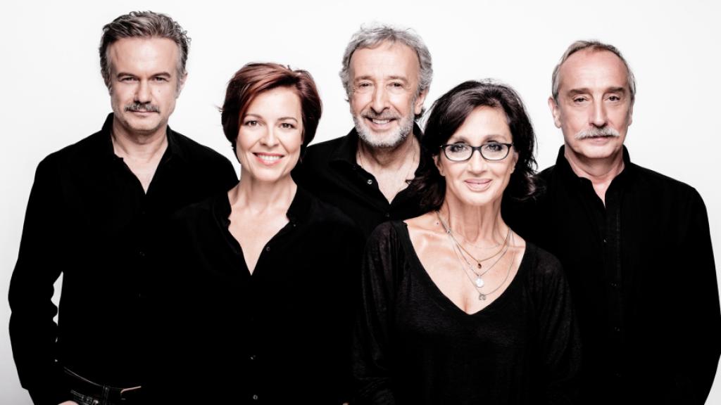 Silvia Munt junto al reparto de El Precio.