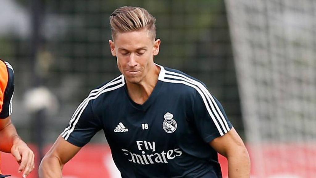 Marcos Llorente y Sergio Reguilón durante el entrenamiento del Real Madrid
