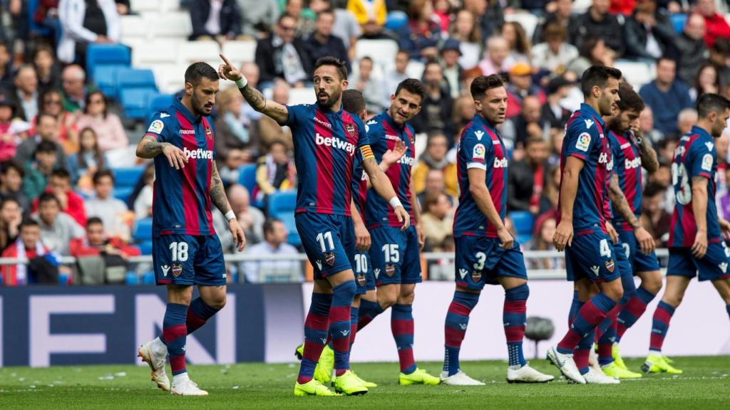 El Levante celebra la victoria frente al Real Madrid