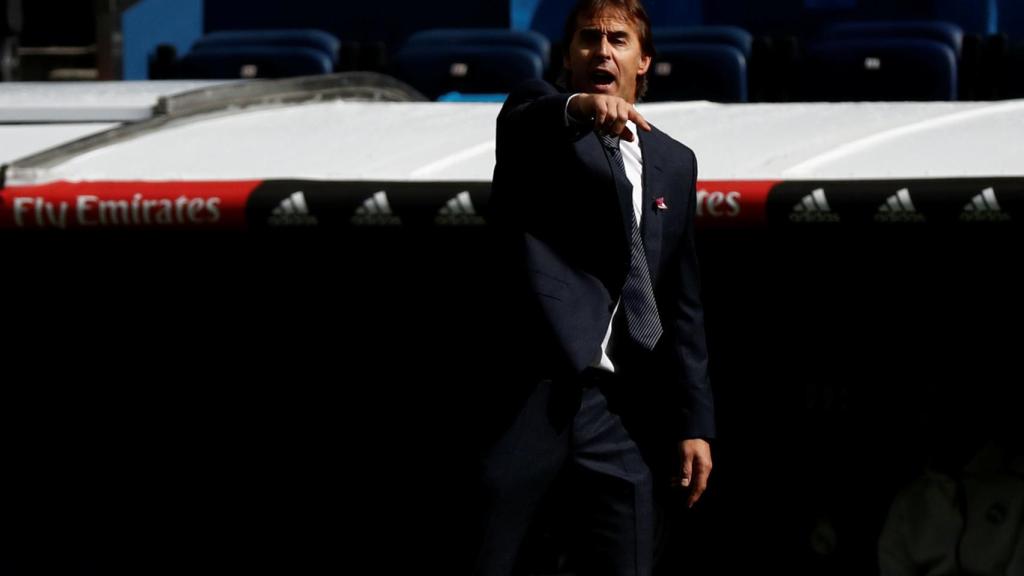 Julen Lopetegui, dando órdenes a sus jugadores