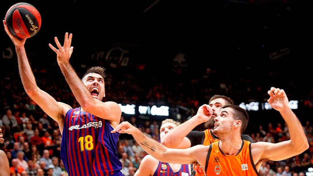 El Barça continúa invicto tras cinco jornadas.
