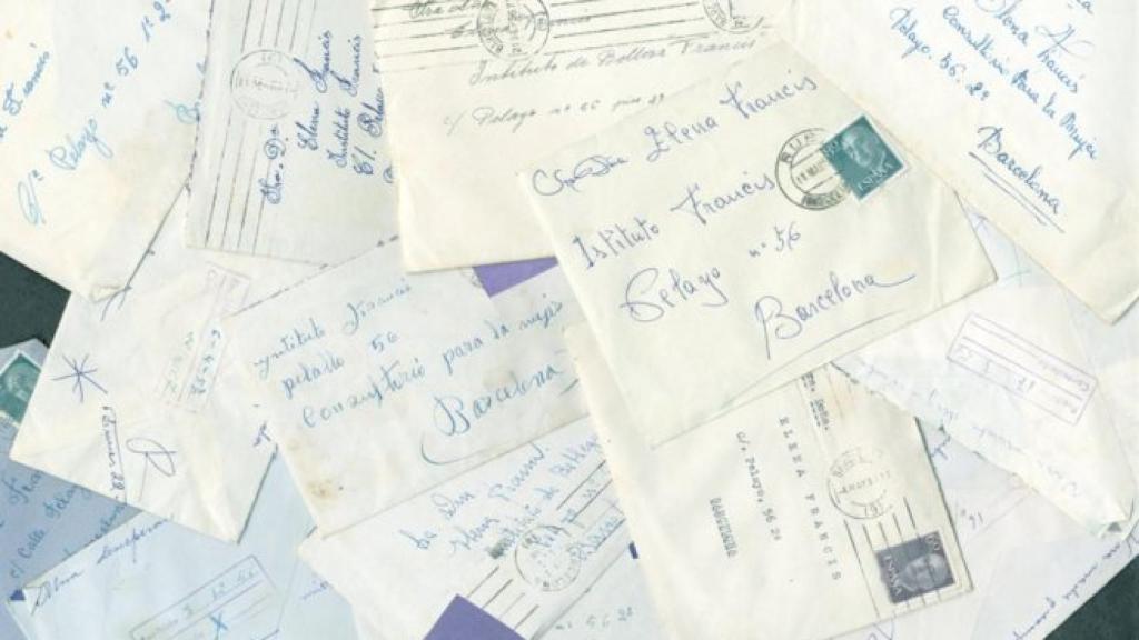 Algunas de las cartas enviadas a Elena Francis