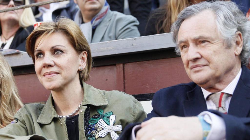 María Dolores de Cospedal, y su marido Ignacio López del Hierro.