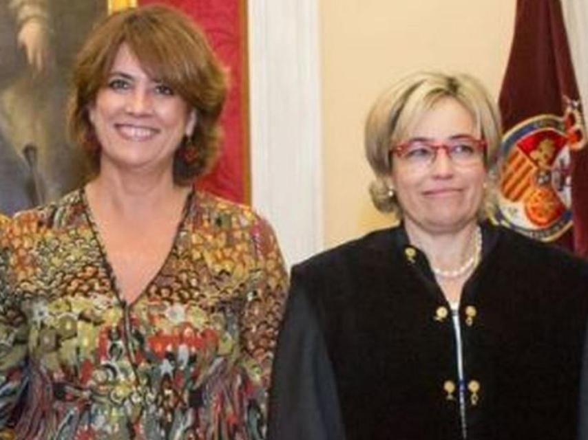 La abogada general del Estado, Consuelo Castro, junto a la ministra de Justicia, Dolores Delgado./