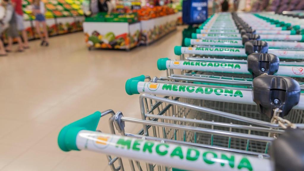 Un pasillo de un establecimiento de Mercadona.