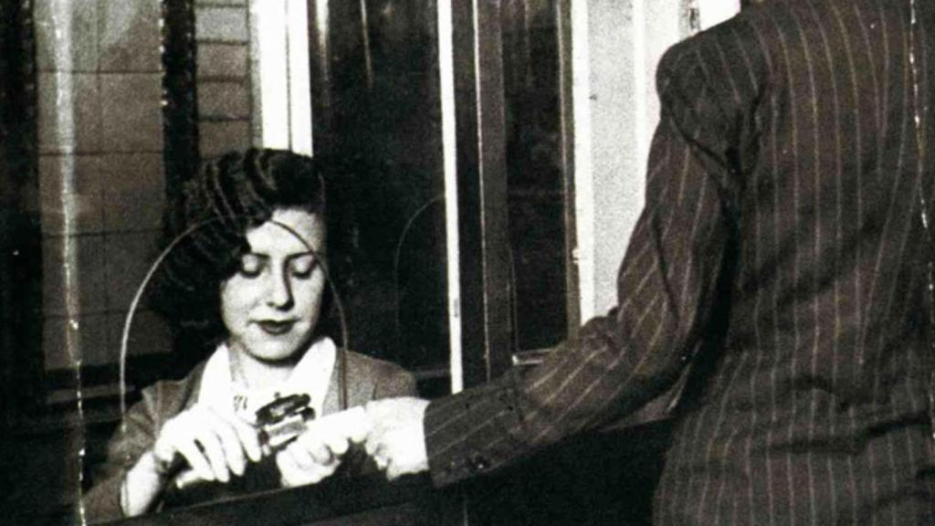 Taquilla de Metro Madrid de principios de siglo XX.