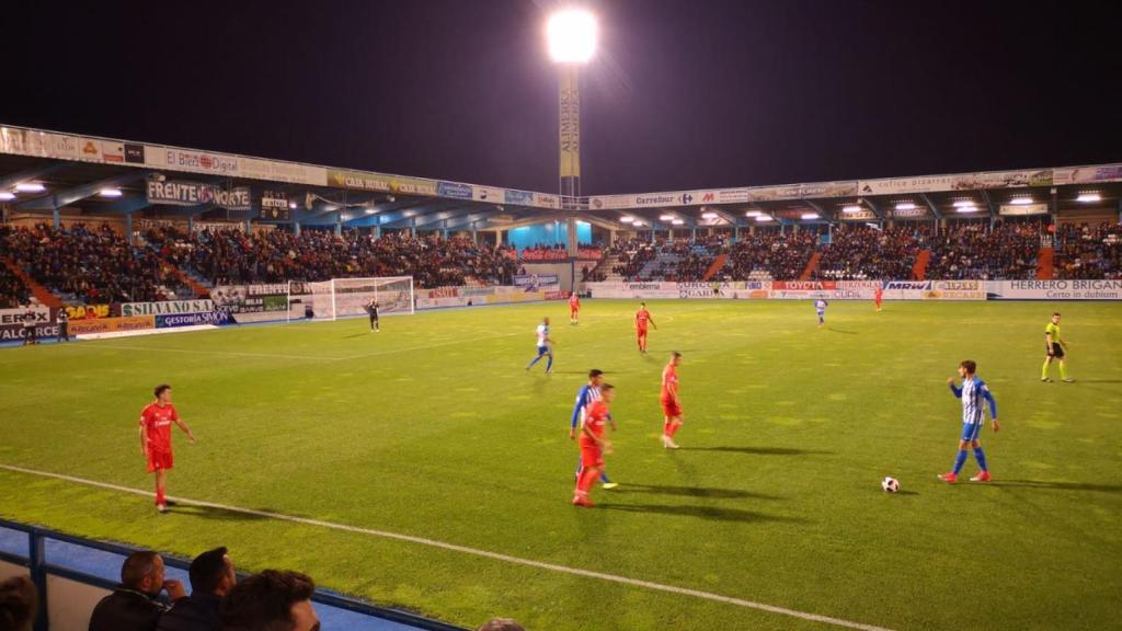 Ponferradina - Castilla. Foto: Twitter (@ondabierzo)