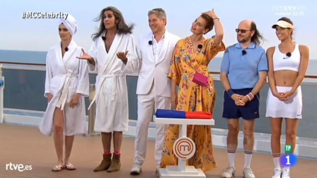 Los concursantes en el crucero.