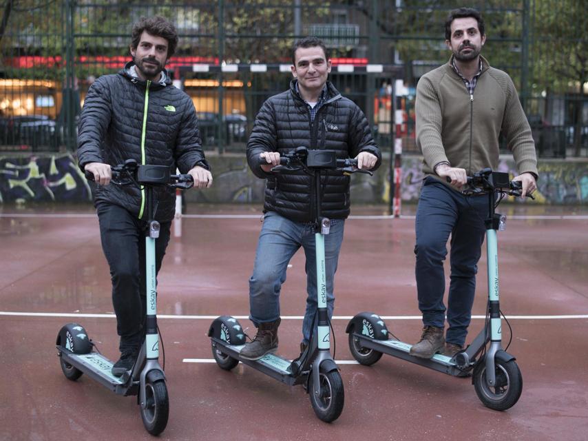 José Antonio, Juan y Emilio, fundadores de Skay.