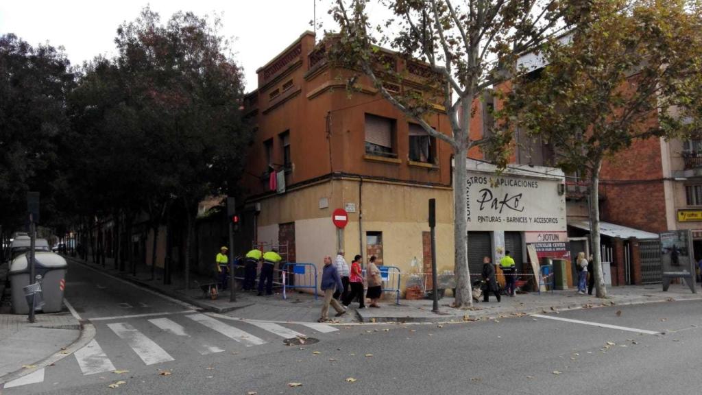 Exterior de la casa okupa de Santa Coloma.