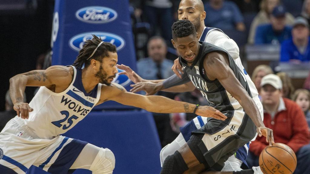 LeVert ante los Timberwolves, minutos después caería lesionado