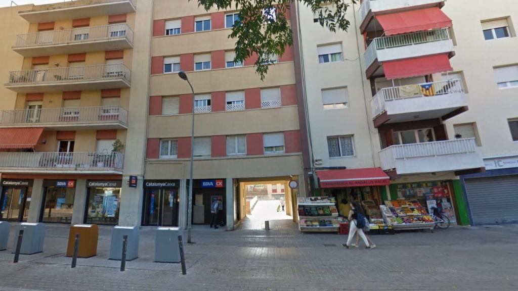 La mezquita que frecuentaba Belgacem se encontraba en este edificio de la calle Contxita Soler, en Vilanova i la Geltrú.