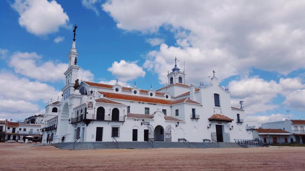 Rafael Antequera, que se quemó la cara cuando calcinó el cadáver de Ángel, se escondió en Almonte, donde se encuentra la aldea de El Rocío.