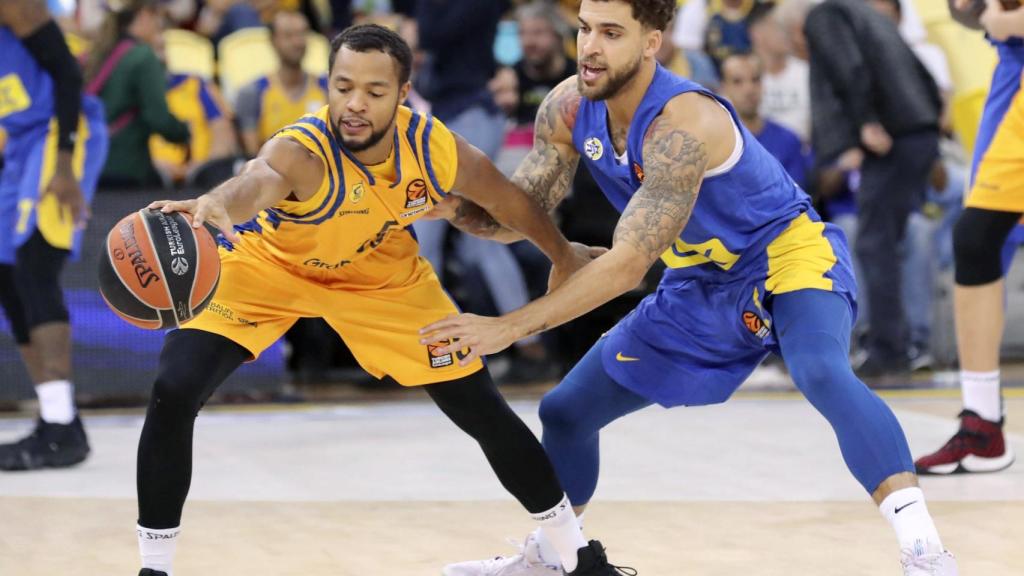 Clevin Hannah ante Wilbekin.