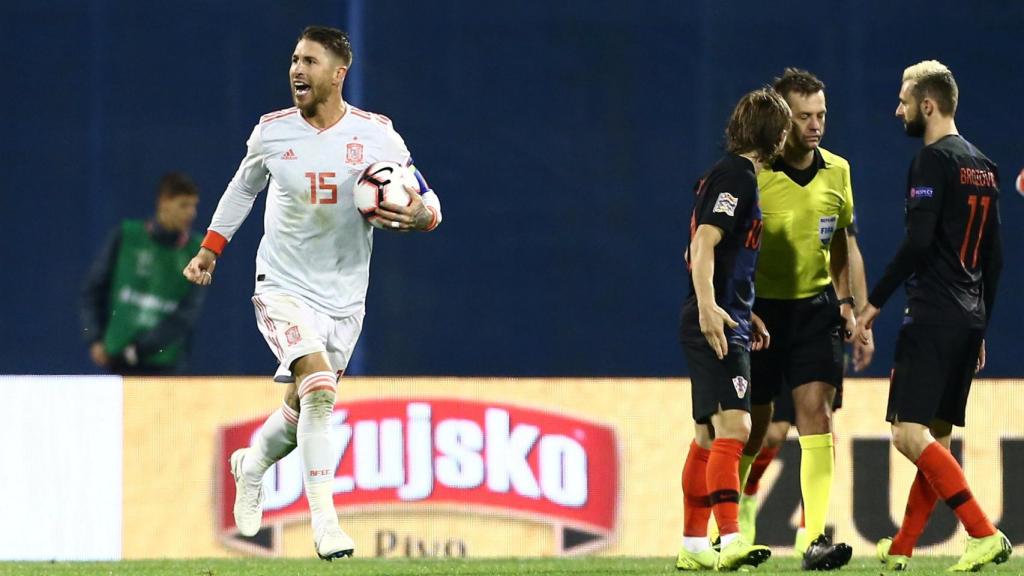 Sergio Ramos celebra su gol de penalti contra Croacia