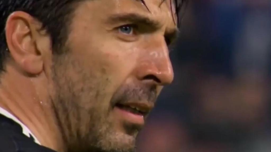 Buffon después del gol de chilena de Cristiano