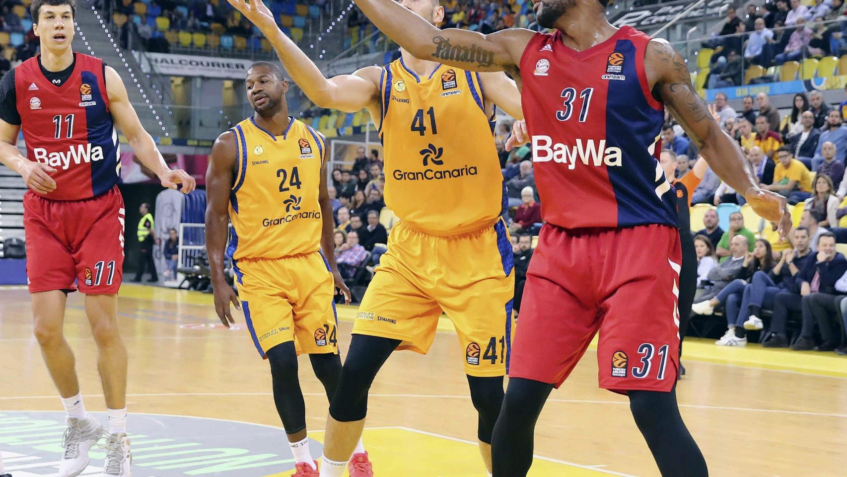 Herbalife Gran Canaria-FC Bayer