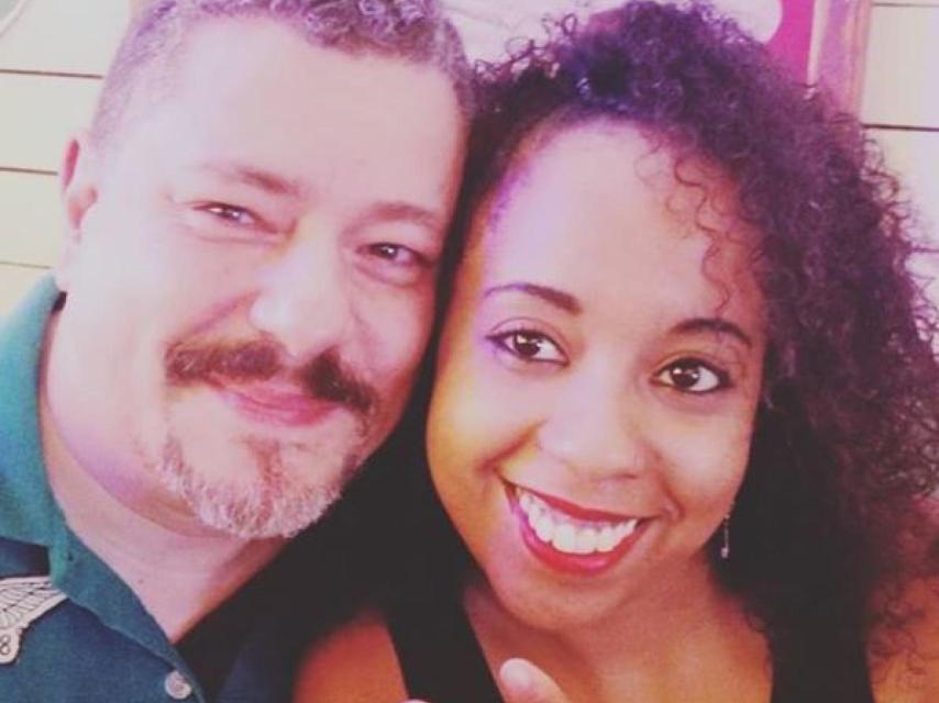 Jorge junto a su mujer.