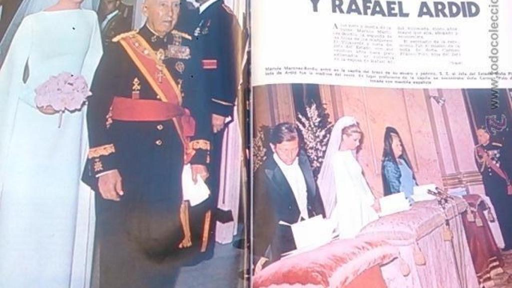 Boda de Mariola Martínez Bordiú, del brazo con su abuelo, el dictador Franco.