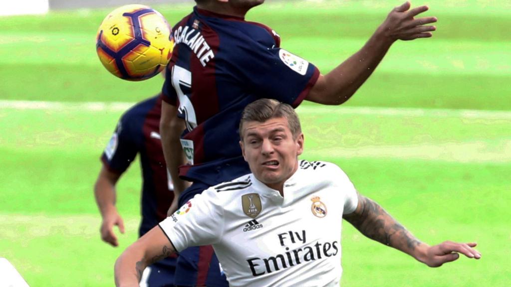 El centrocampista alemán Toni Kroos durante el partido frente al Eibar