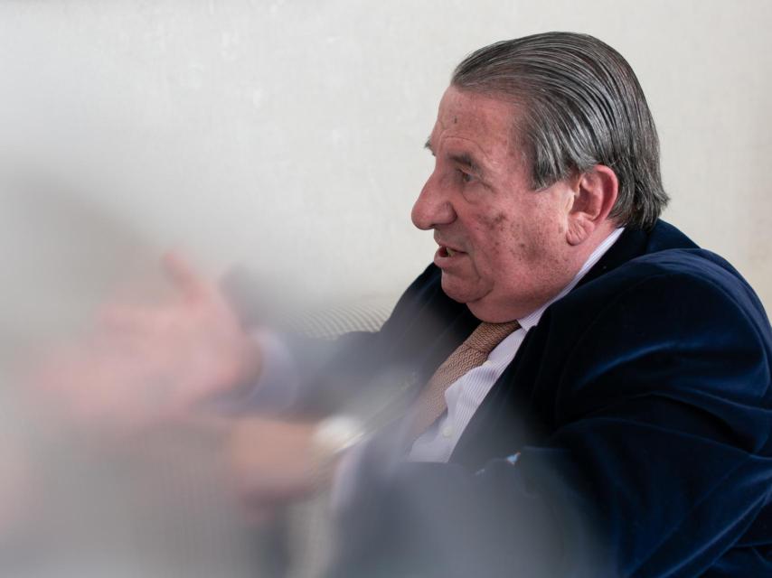 Vázquez llama a los socialistas patriotas a formar un frente constitucional.