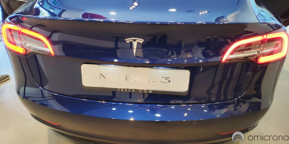 tesla model 3 5