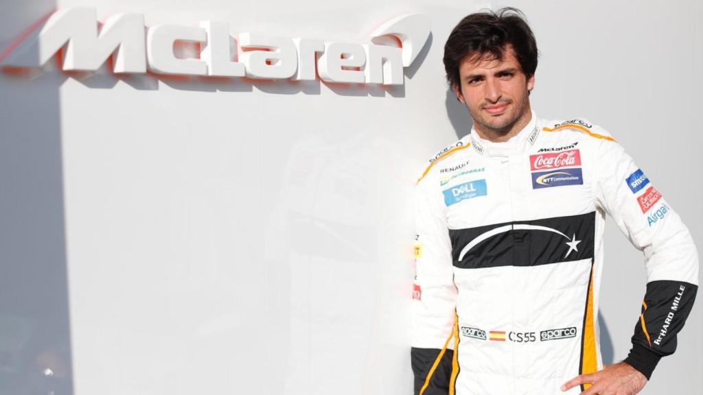 Carlos Sainz, con los colores de McLaren en Abu Dhabi. Foto: Twitter (@McLarenF1)