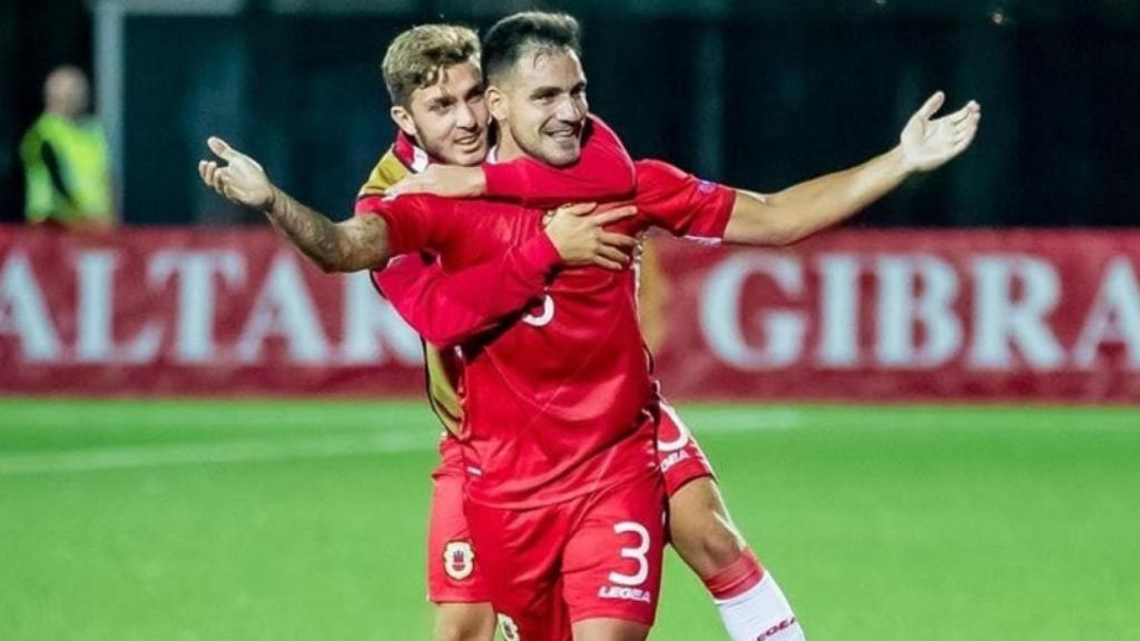 Chipolina durante un partido con su selección.
