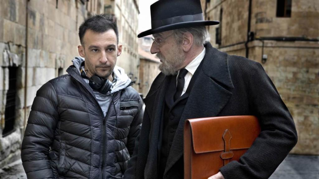 Amenábar con Karra Elejalde caracterizado como Unamuno.