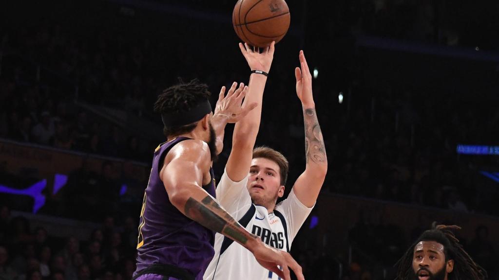 Luka Doncic: Dallas Mavericks at Los Angeles Lakers