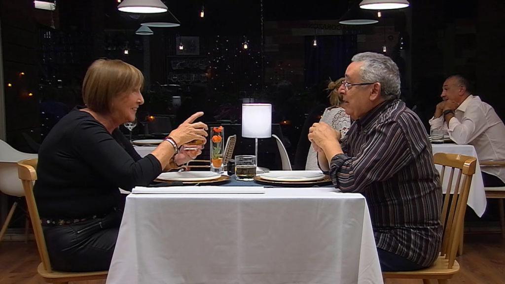 Revela en 'First Dates' que se separó por “lo que está pasando en Cataluña”