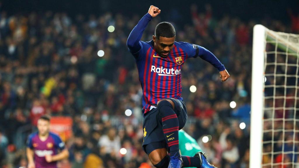 Malcom celebra un gol con el Barça