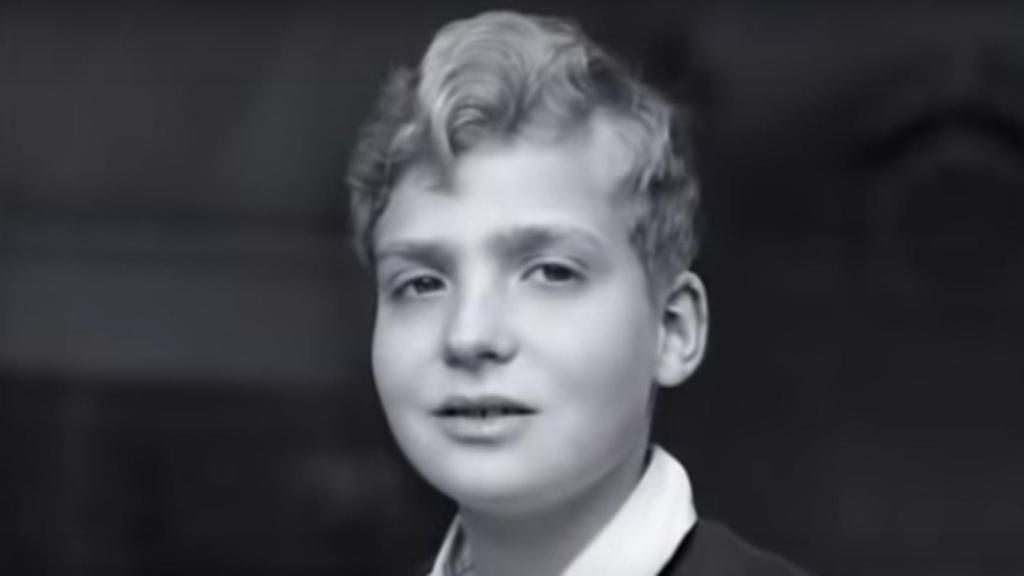 El rey emérito Juan Carlos I en una imagen recogida por el documental