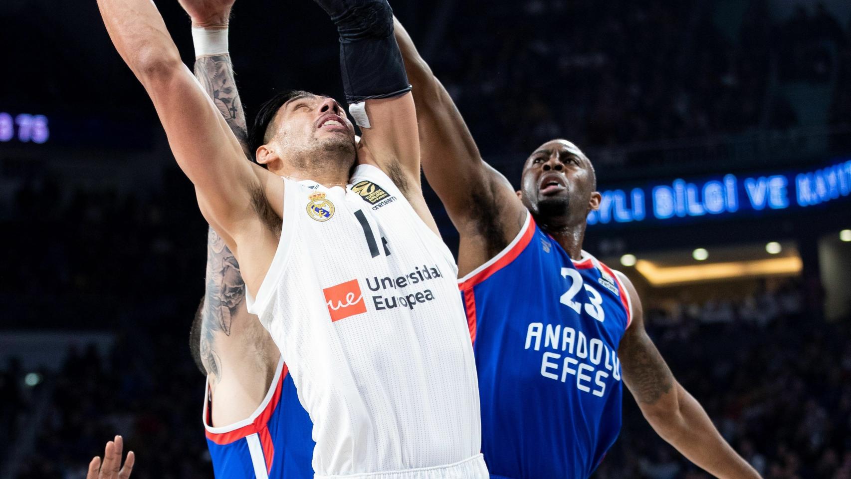 Anadolu Efes vs Real Madrid