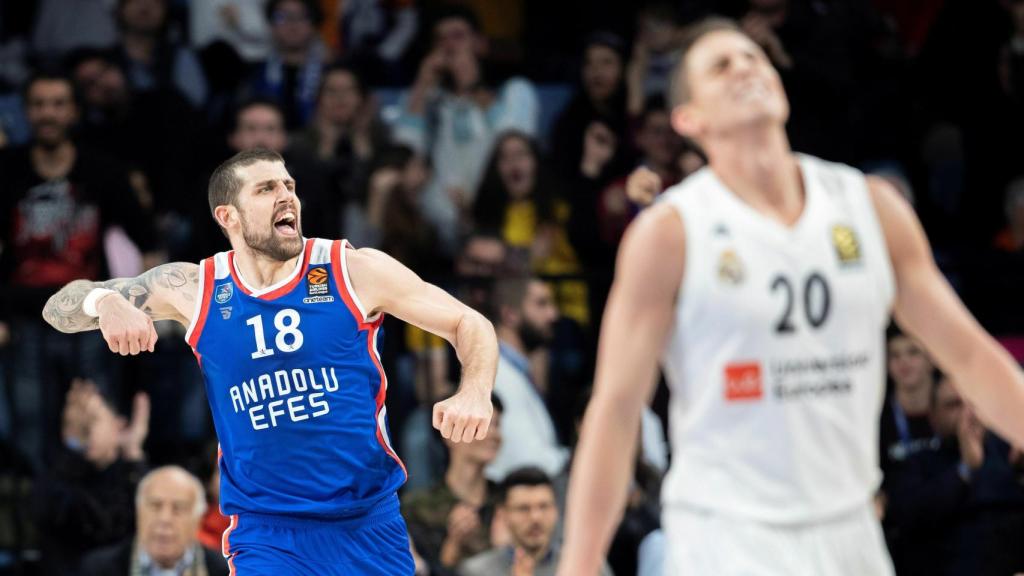 Anadolu Efes vs Real Madrid