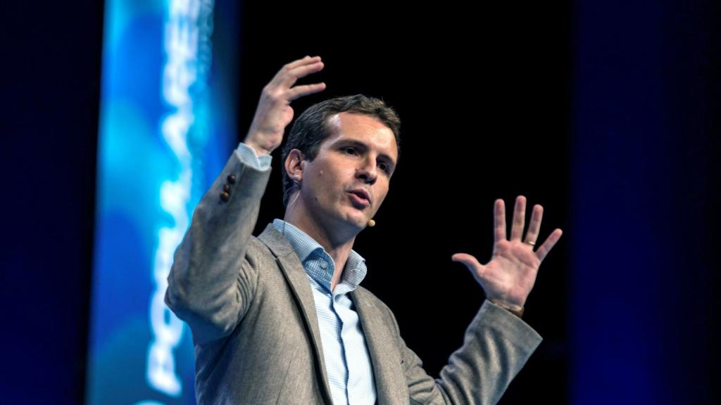 El presidente nacional del PP, Pablo Casado, durante su intervención en el acto de su partido para presentar a los candidatos en las elecciones de 2019 a la presidencia autonómica murciana.