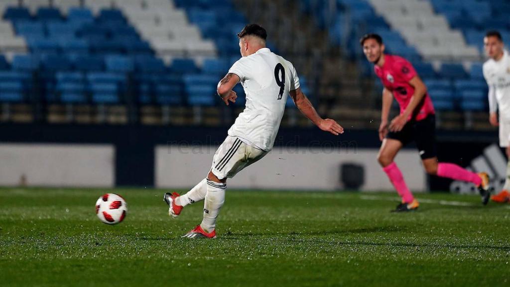 Cristo lanza uno de los penaltis