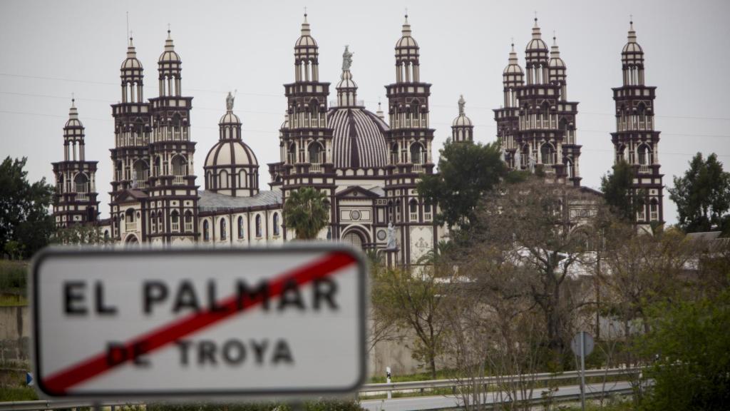 Sede de Orden de los Carmelitas de la Santa Faz, de El Palmar de Troya, Utrera (Sevilla).