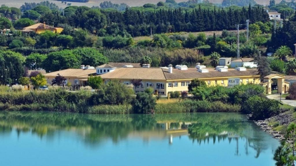 Vista general de la residencia Lago de Arcos.