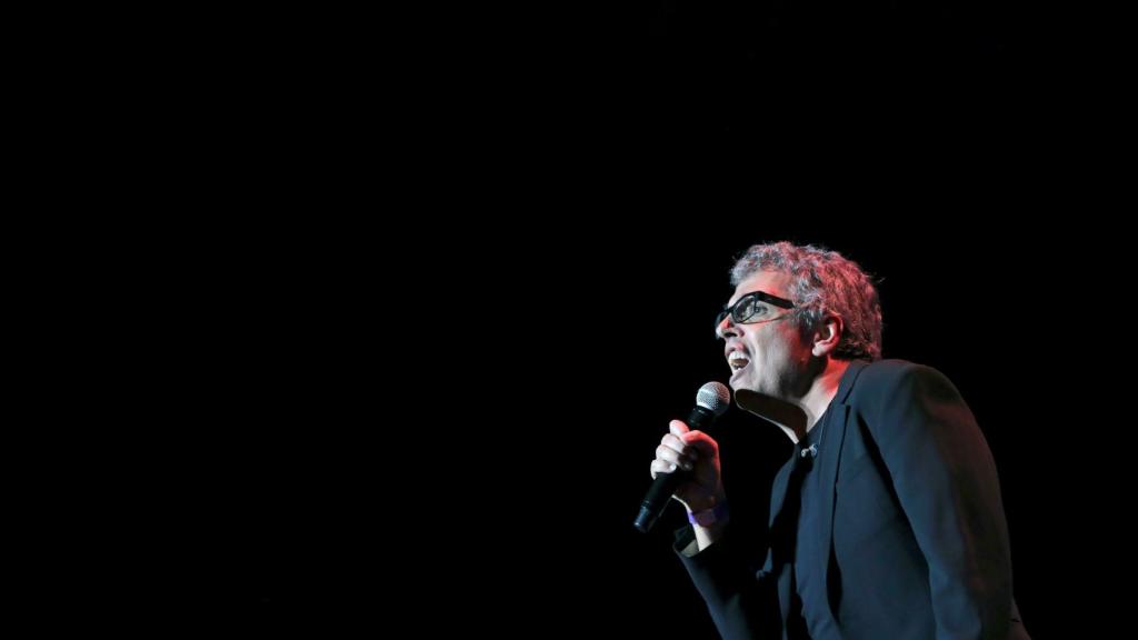 Pedro Guerra en el homenaje a Luis Eduardo Aute