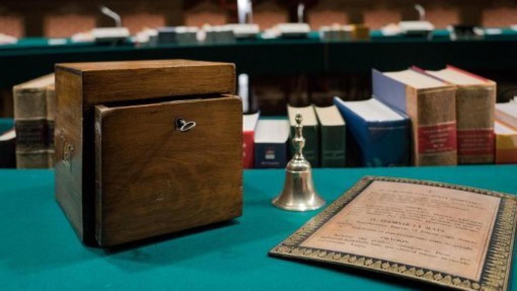 Image: No hay acuerdo para la dirección de la RAE