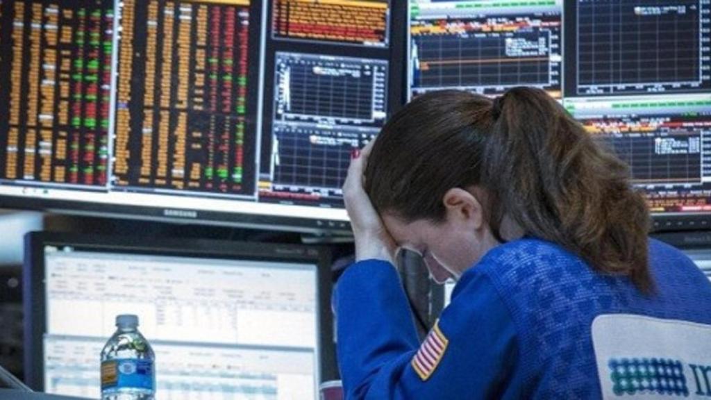 trader_wall_street_07_08_16