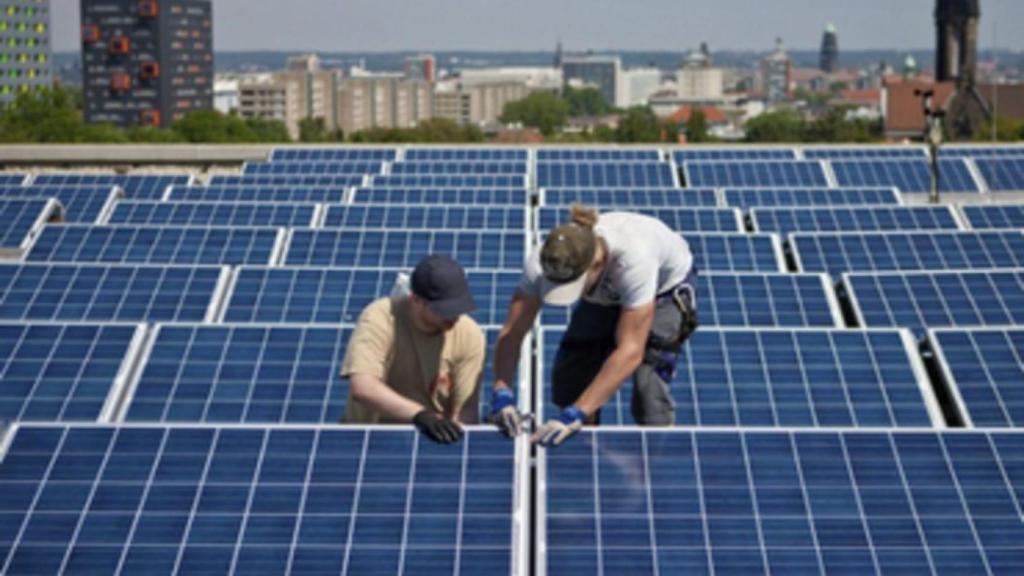 El Supremo avala el impuesto al sol que aprobó el Gobierno en 2015