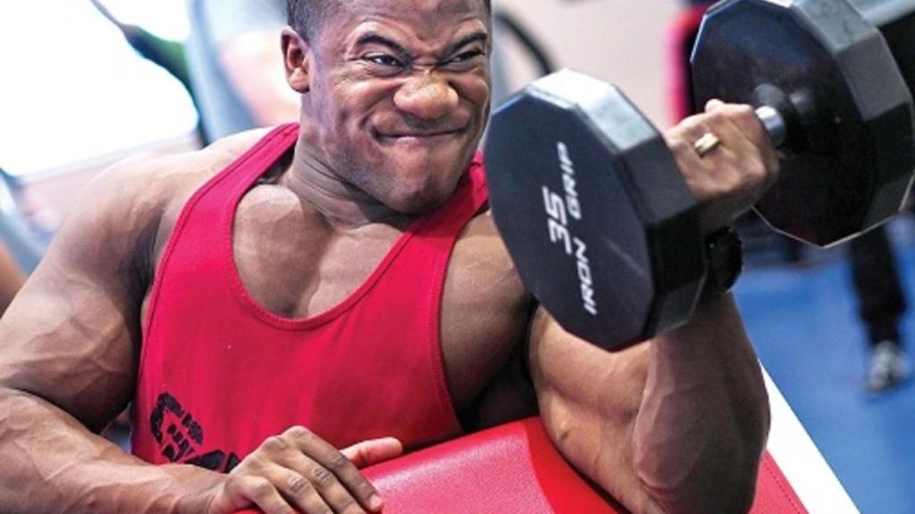 musculo_fuerza_pesas