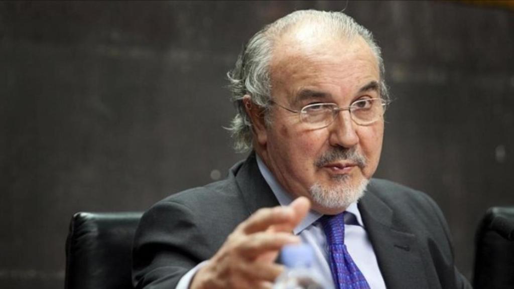 Solbes admite que frente a la crisis económica hubo claros errores de previsión