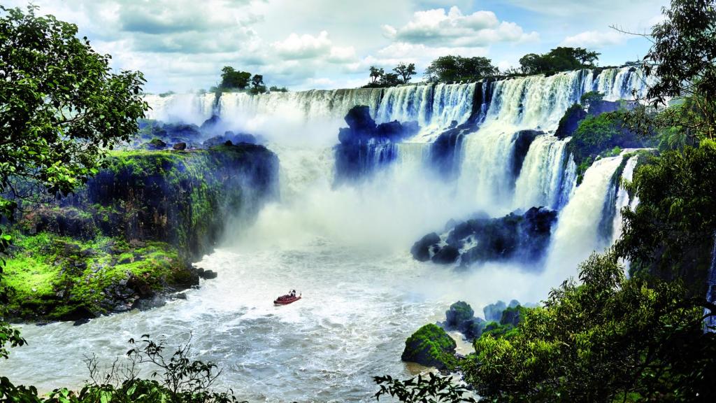 Las cataratas de Igauzú son una de las maravillas naturales del mundo