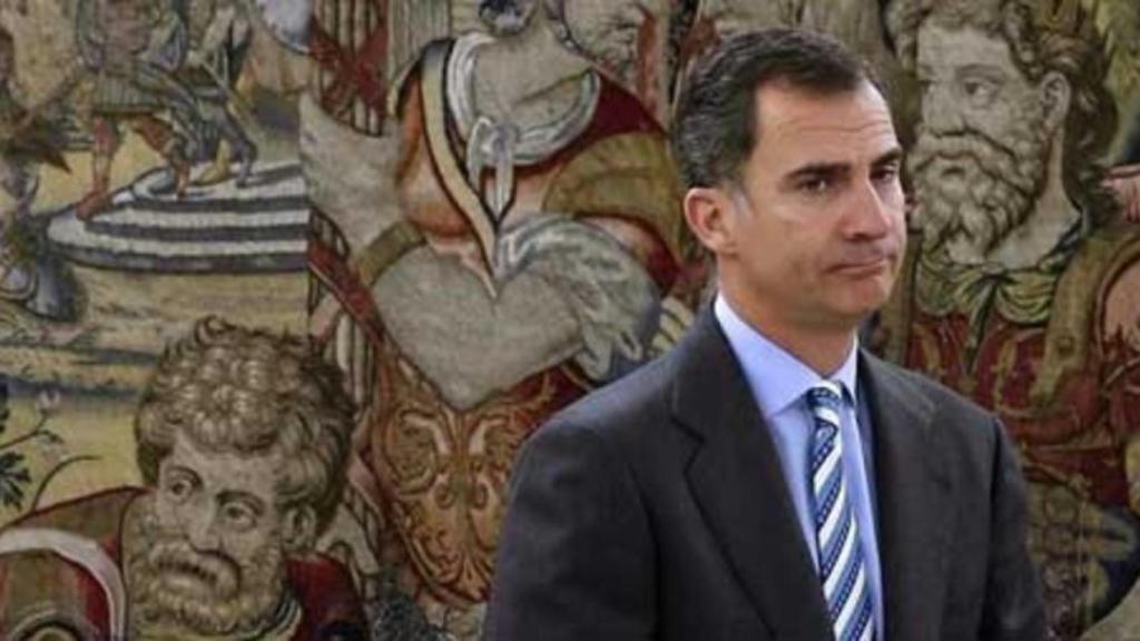 El Rey pide a la CEOE más esfuerzos para frenar el paro y la exclusión social