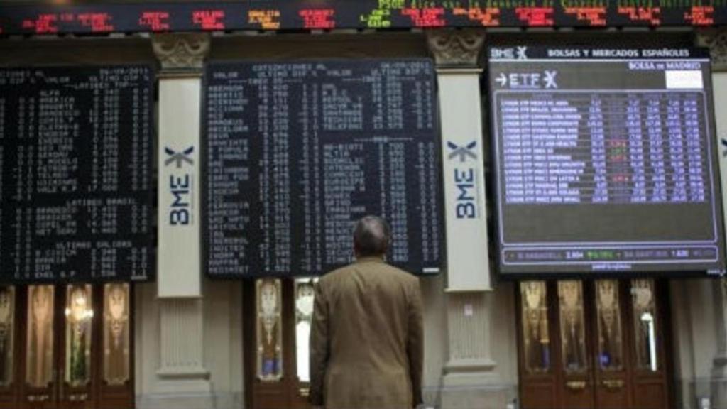 Los analistas del Santander elevan el precio objetivo de Bankia, Bankinter y Sabadell