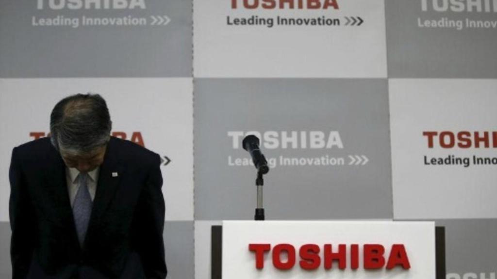 toshiba_saludo_japones