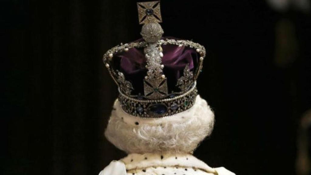 reina-inglaterra-585-080316